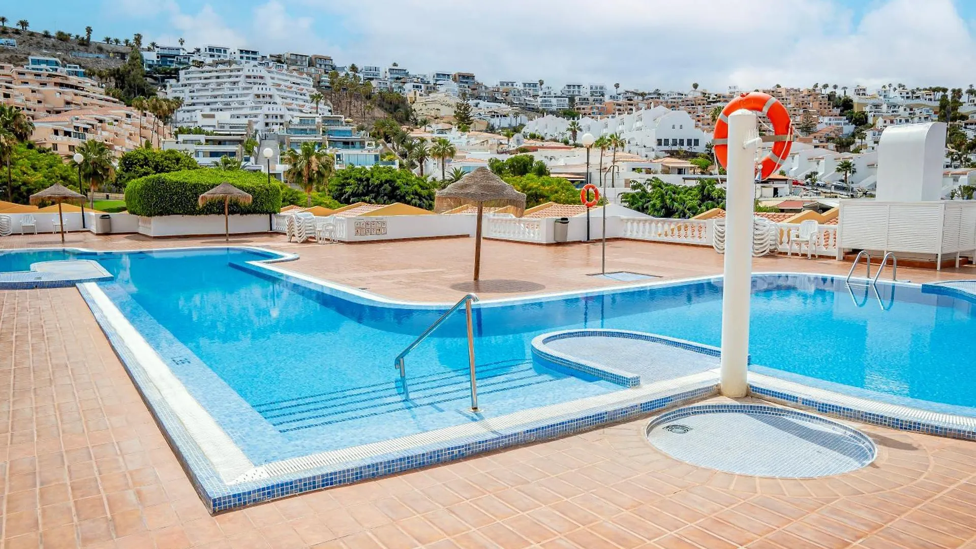 Trendy Apartment With A Heated Pool And Near Aqualand, 1A Costa Adeje  Costa Adeje (Tenerife)